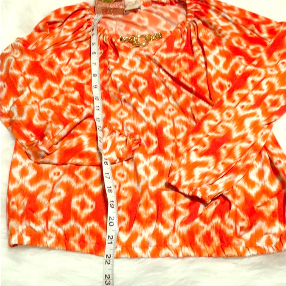 Michael Kors orange blouse gold chain small